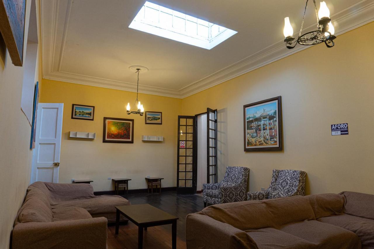 Wild Olive Guest House 伊察 外观 照片