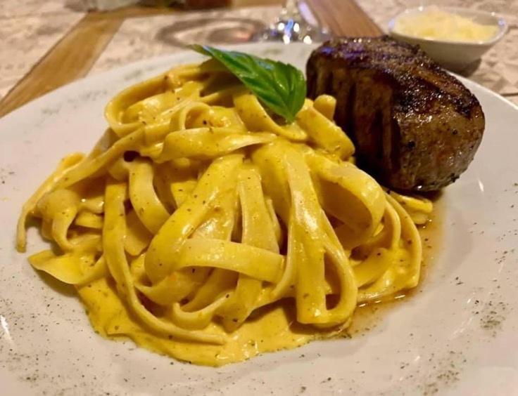 Wild Olive Guest House 伊察 外观 照片